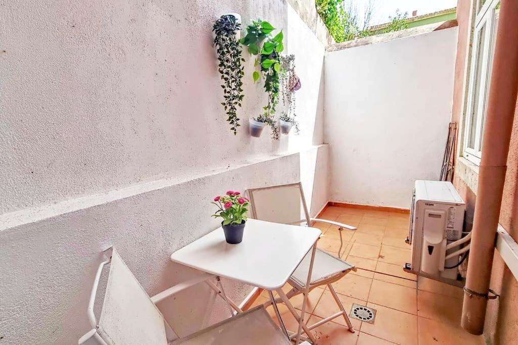 Sapadores - 2 Bedrooms Apartment Lisbon Boho Chic エクステリア 写真